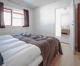 Schwalbenhaus-Wohnung - Schlafzimmer